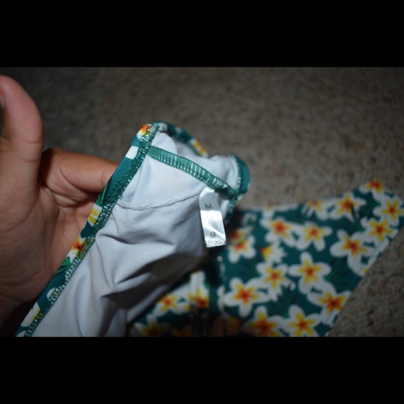 Women’s Bikini Swimsuit - Picture 3 of 5